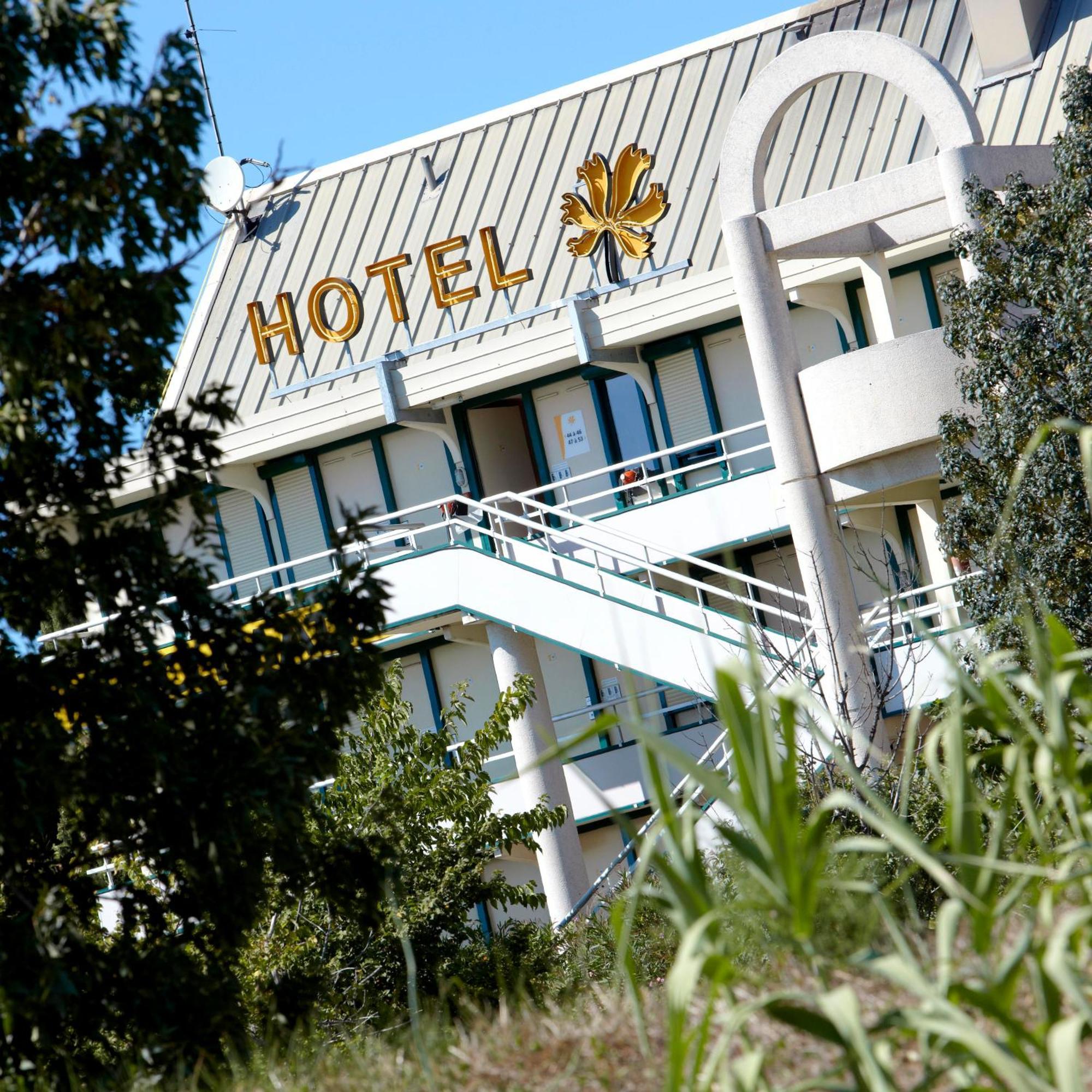 普瑞米尔萨隆普罗旺斯经典酒店 普罗旺斯地区萨隆 外观 照片