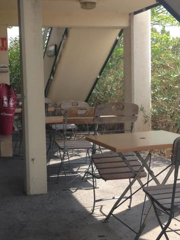 普瑞米尔萨隆普罗旺斯经典酒店 普罗旺斯地区萨隆 外观 照片